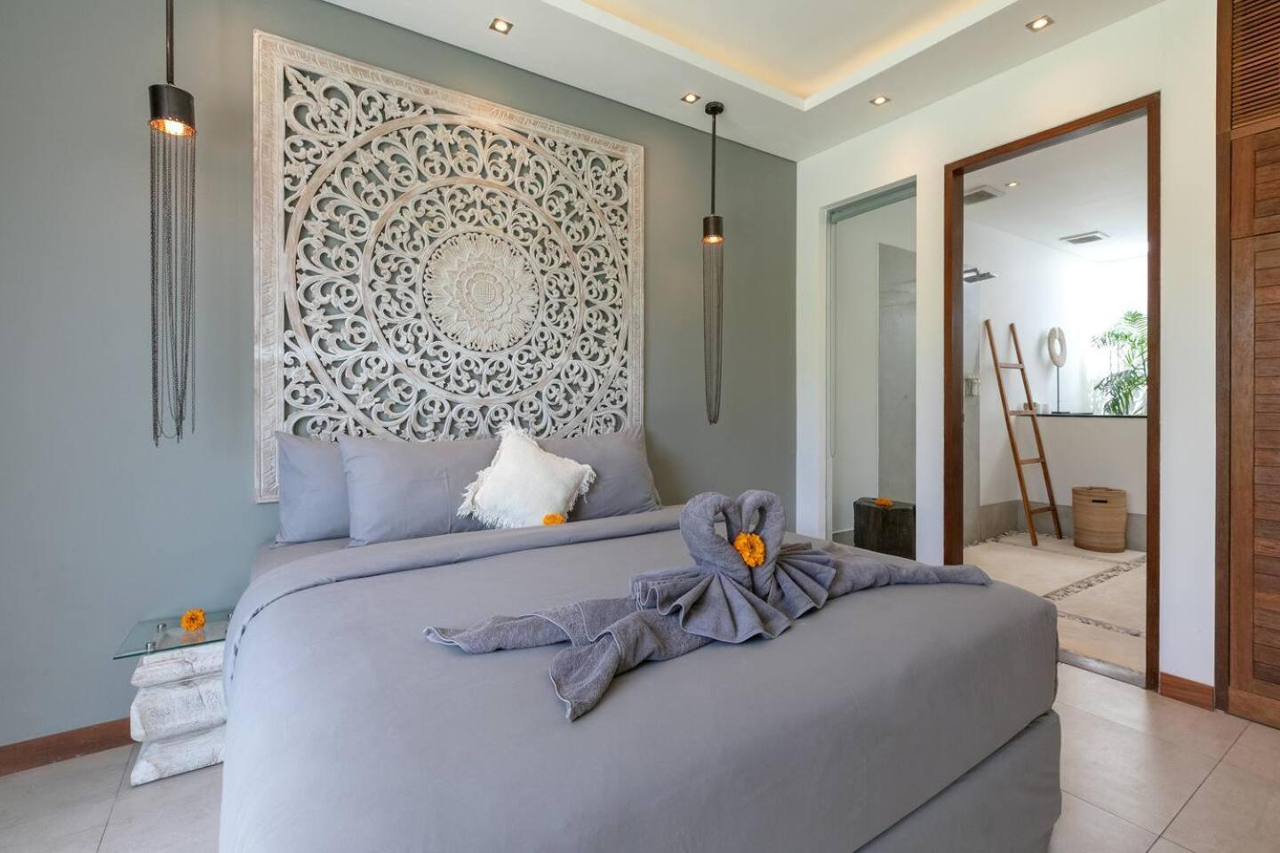 4 Bd Villa With Large Garden, Pool In Seminyak Luaran gambar